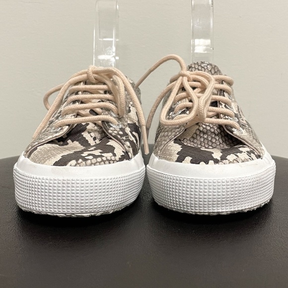 Superga Ivory Taupe Gray White Snakeskin Print Lace Up Sneakers 6 Faux Leather - Picture 4 of 12